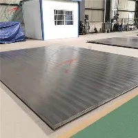 Plat Keluli Tahan Karat Bersalut Titanium